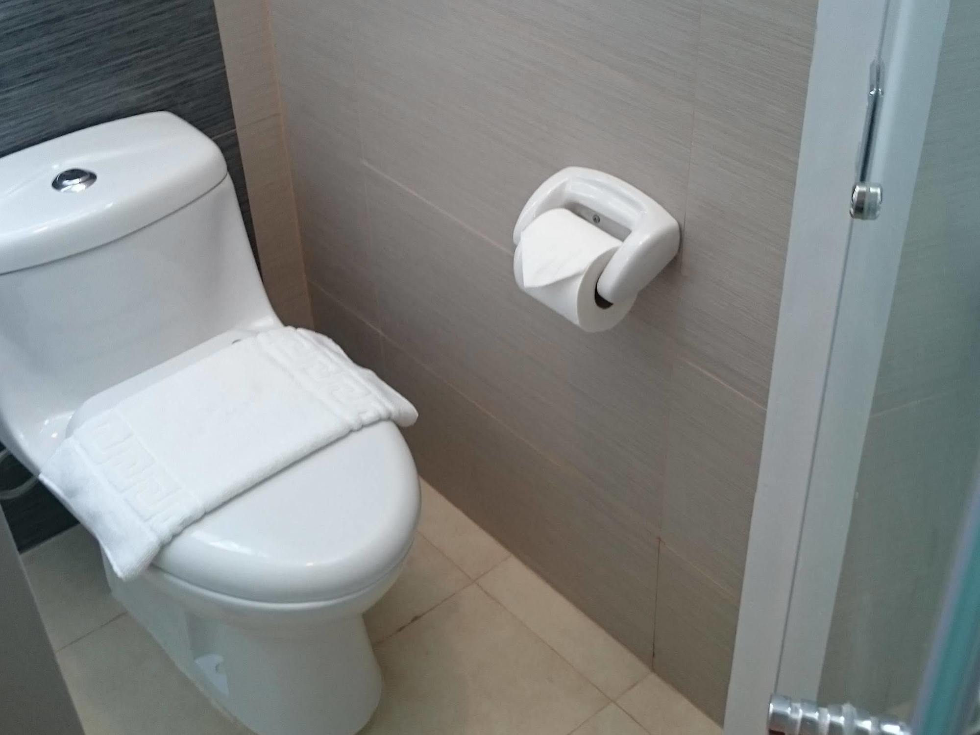 Go Hotels Butuan Butuan City Bagian luar foto