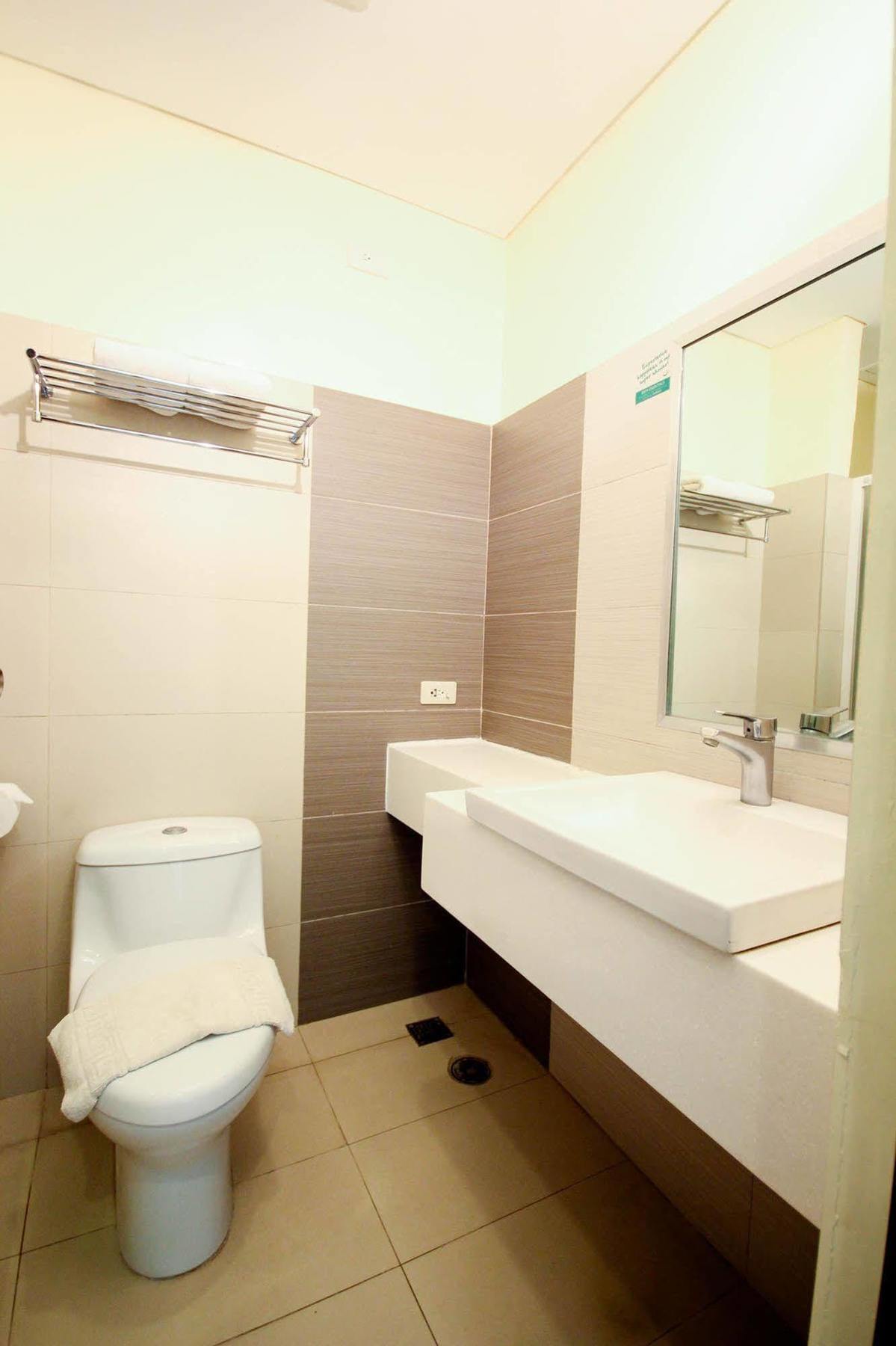 Go Hotels Butuan Butuan City Bagian luar foto